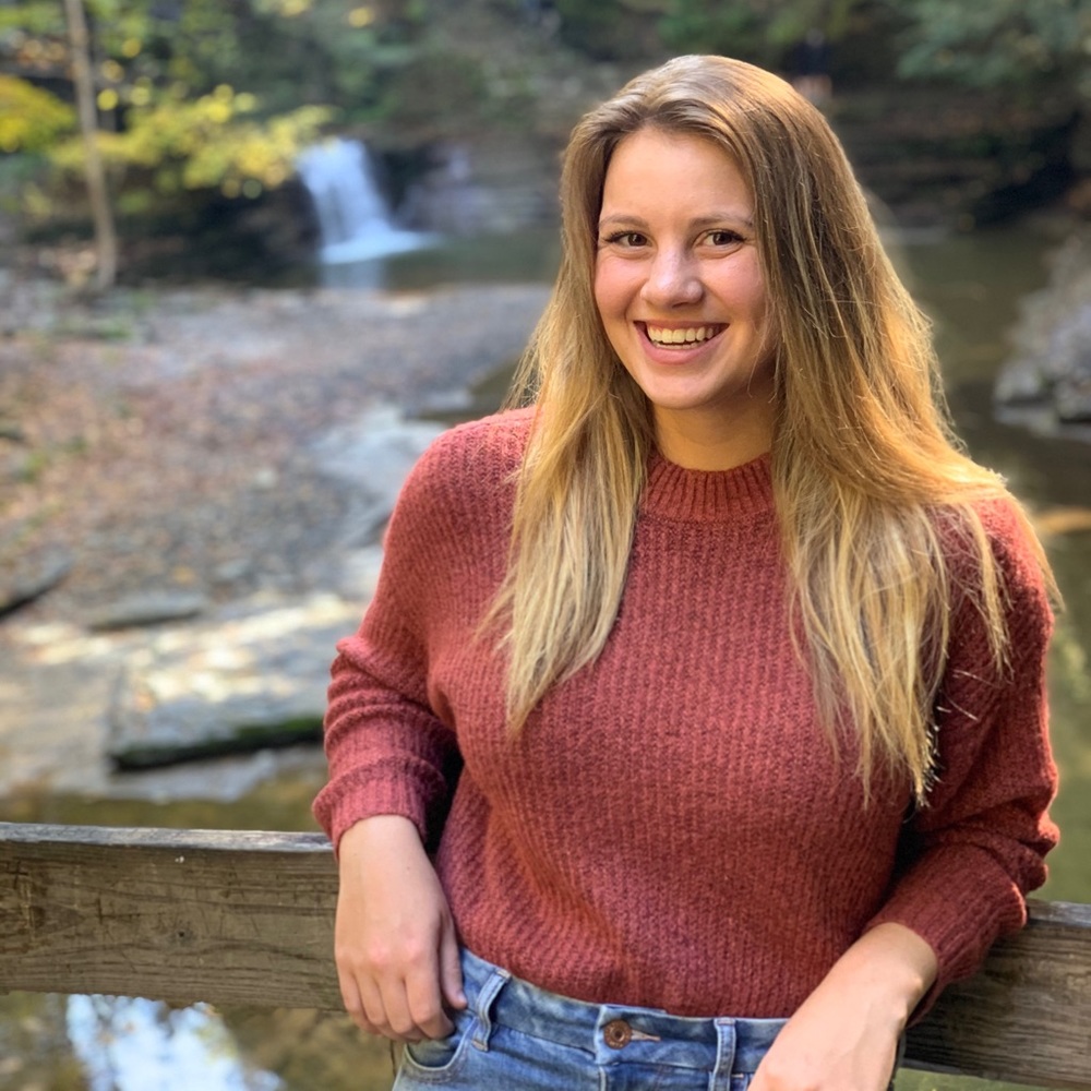 Meet your Posher, Chloe